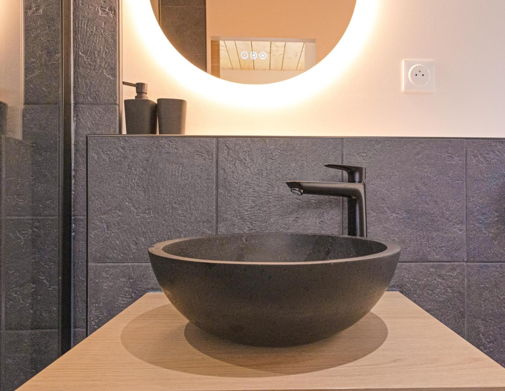 Suite Chalet K - Hyper Centre- Gare Saint-Chamond Exteriör bild